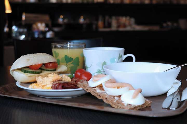 Breakfast meal