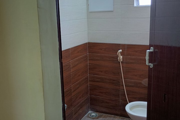 Room 13 of 14