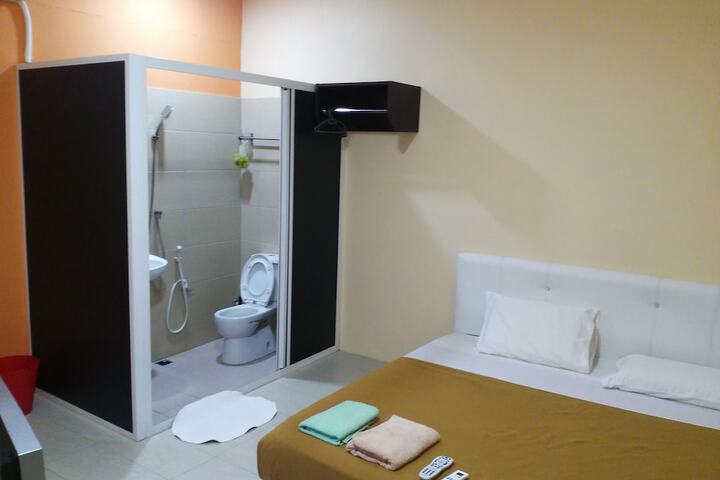 Room 14 of 19