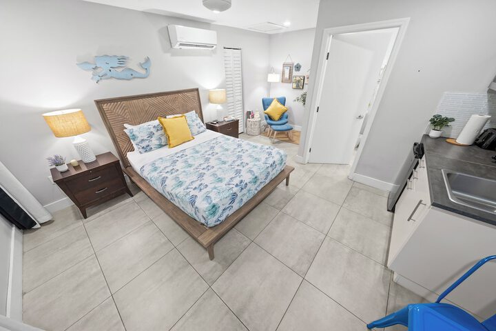 Room 1 of 52