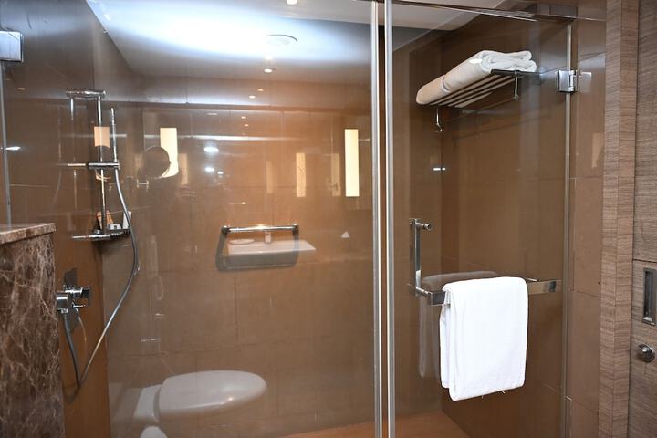 Clean Restrooms