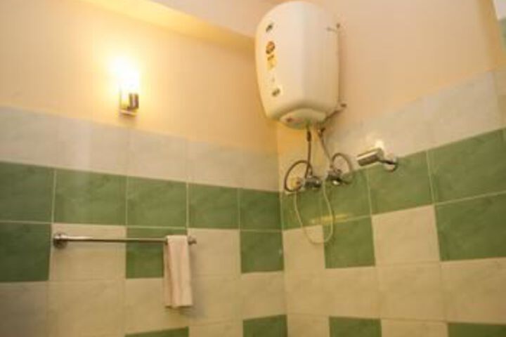 Room 3 of 27