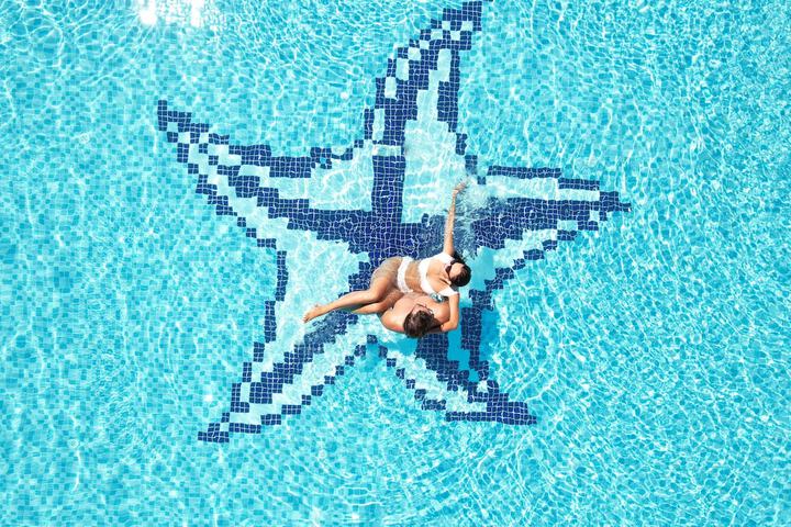 Pool 21 of 103