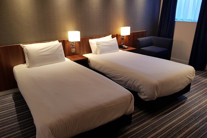Room 11 of 65