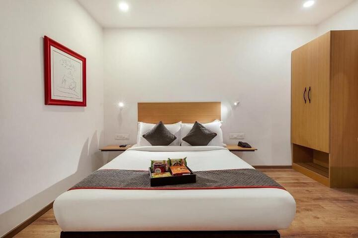 Room 5 of 25