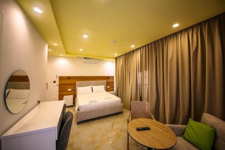 Room 25 of 70
