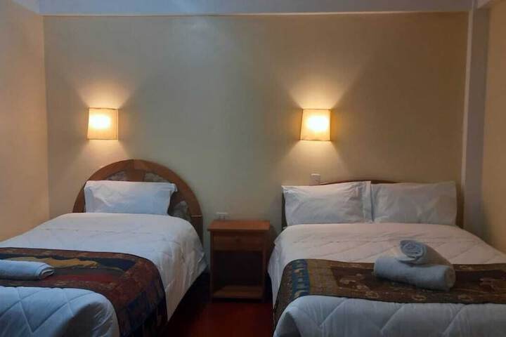 Room 9 of 12