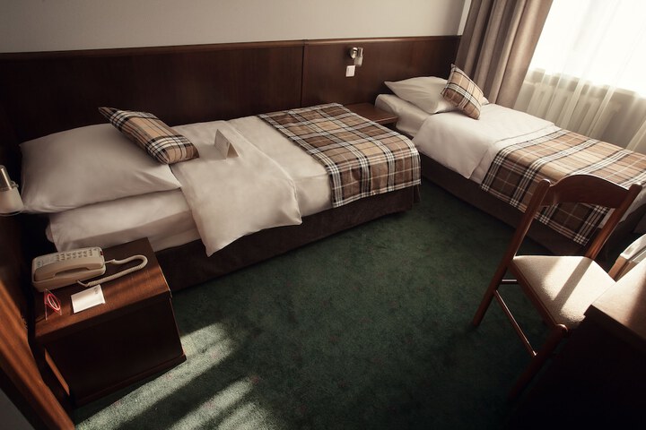 Room 8 of 70