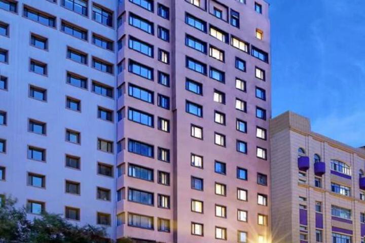 Yitel Harbin Central Avenue