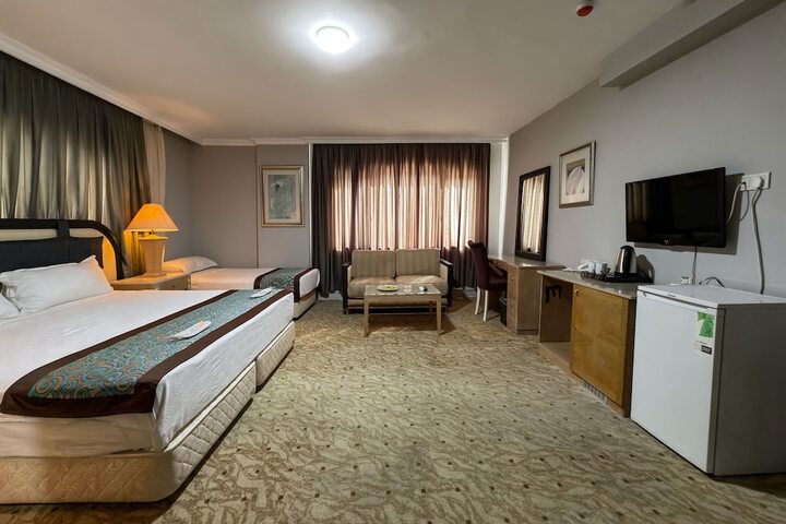 Room 34 of 116