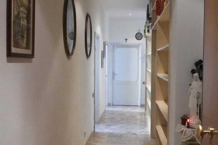 Ballroom/Hall 37 of 39