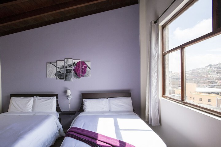 Room 32 of 75