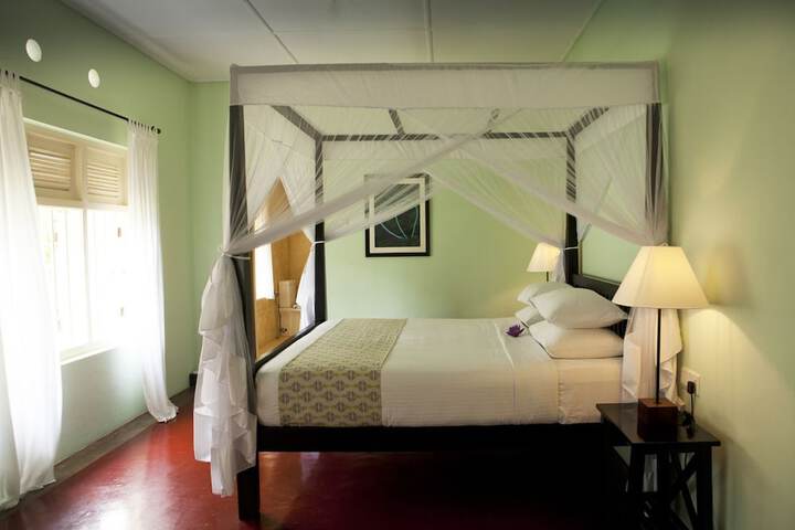 Room 20 of 72