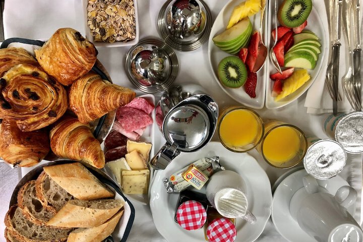 Breakfast/Coffee Service 87 of 104