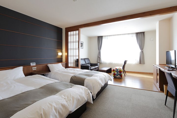 Room 13 of 43