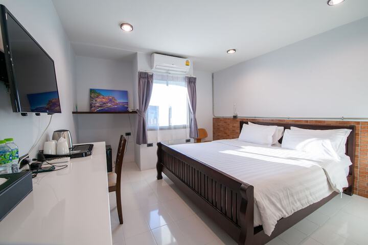 Room 26 of 60
