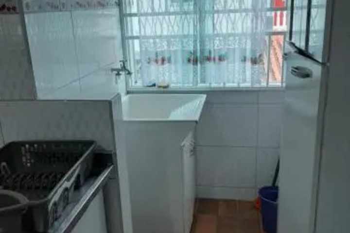 Room 8 of 11