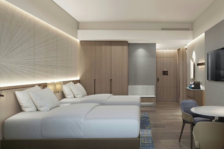 Room 8 of 30