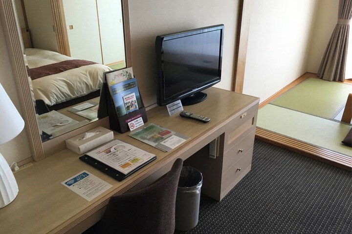 Room 21 of 111
