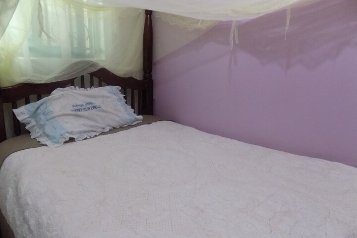 Room 8 of 24