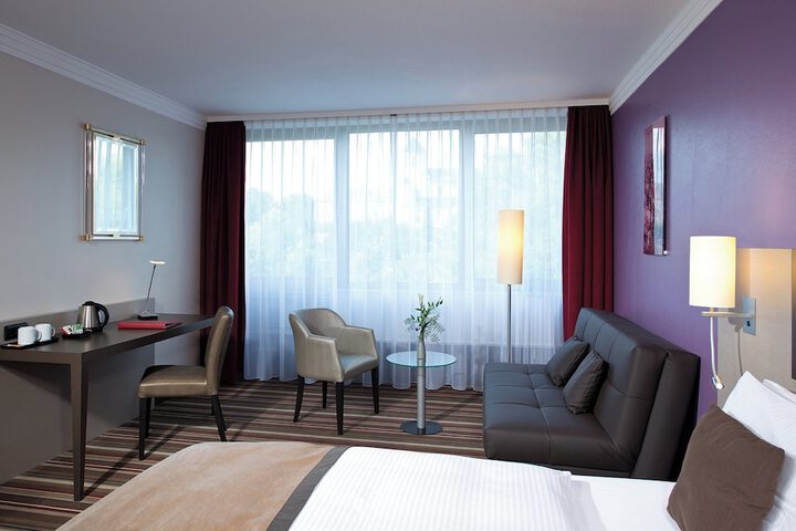 Room 10 of 45