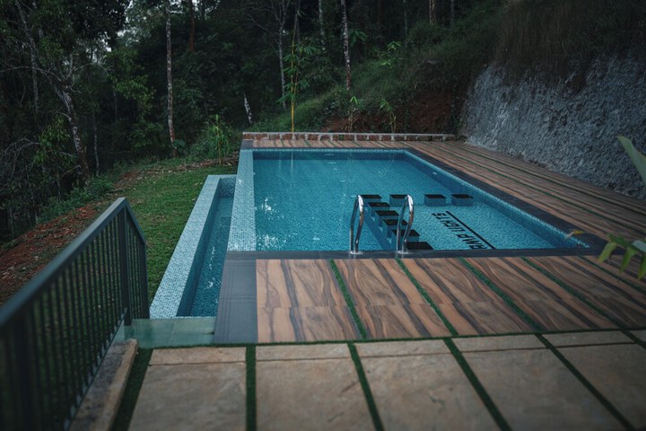 Pool 29 of 36