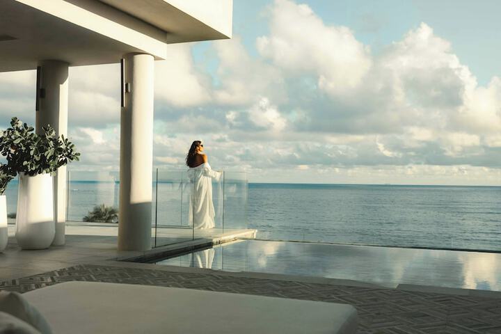 Private pool
