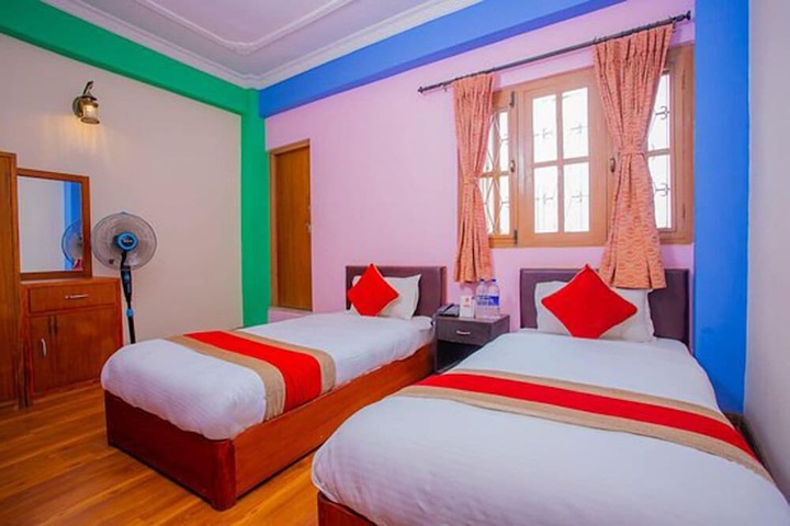 Room 2 of 7