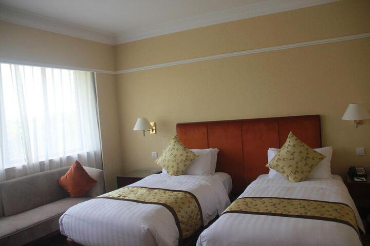 Room 10 of 60