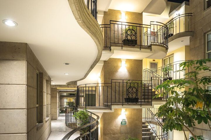 Handrails in hallways