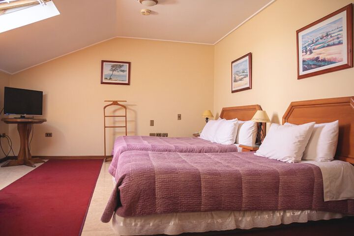 Room 4 of 14