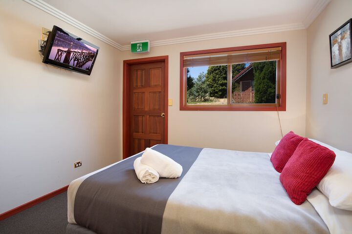 Room 15 of 76