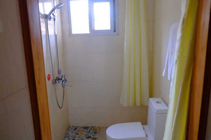 Room 30 of 49