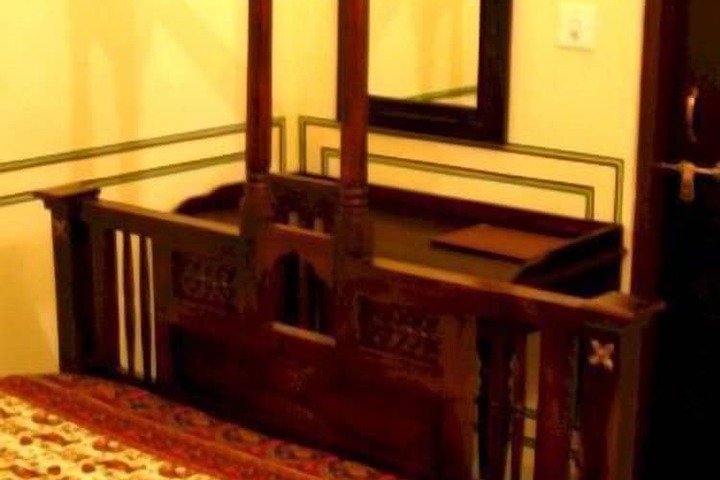 Room 7 of 26