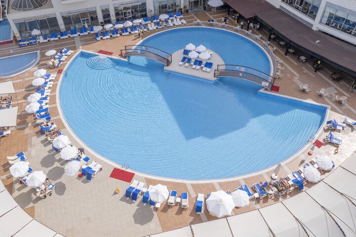 Pool 52 of 172