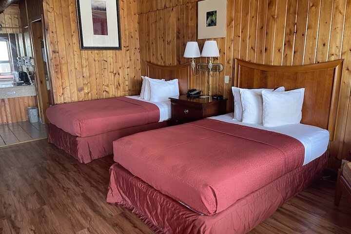 2 Double Beds (25 of 27)