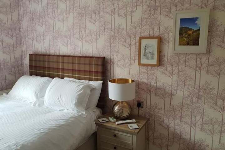 Room 6 of 32
