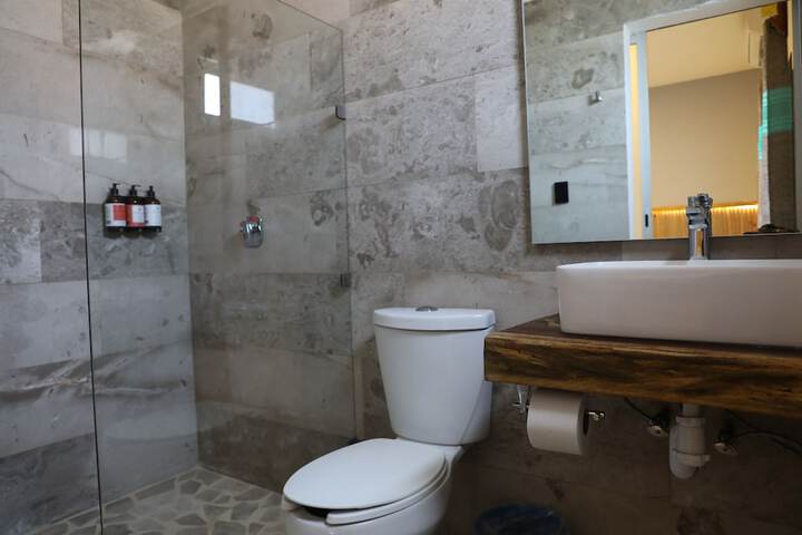 Room 10 of 21