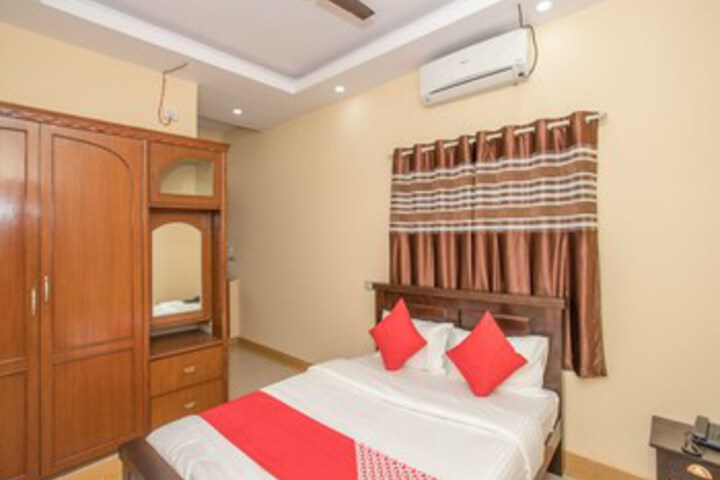 Room 21 of 27