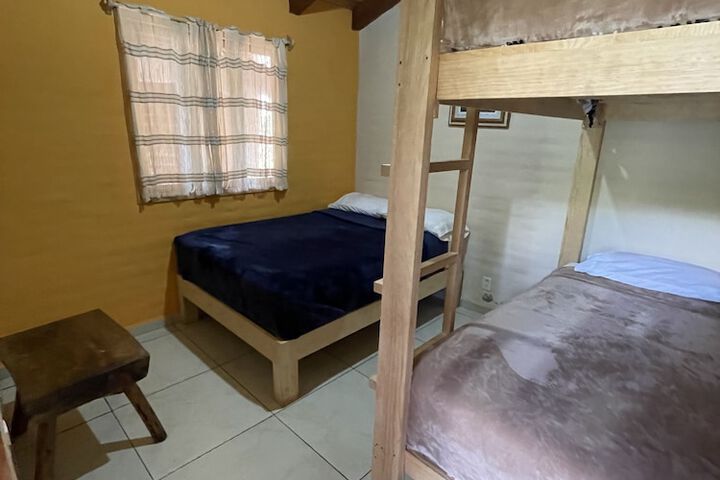 Room 16 of 116