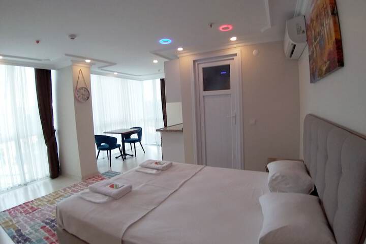 Room 10 of 15