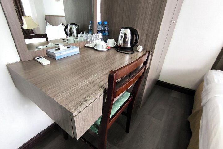 Room 9 of 41