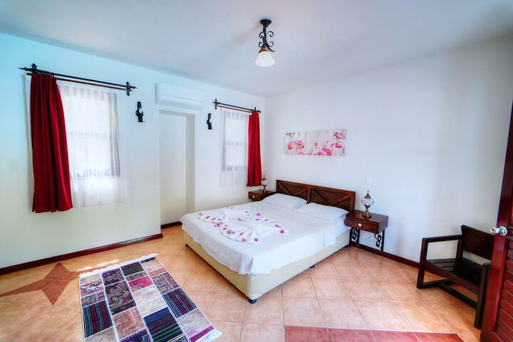 Room 12 of 51