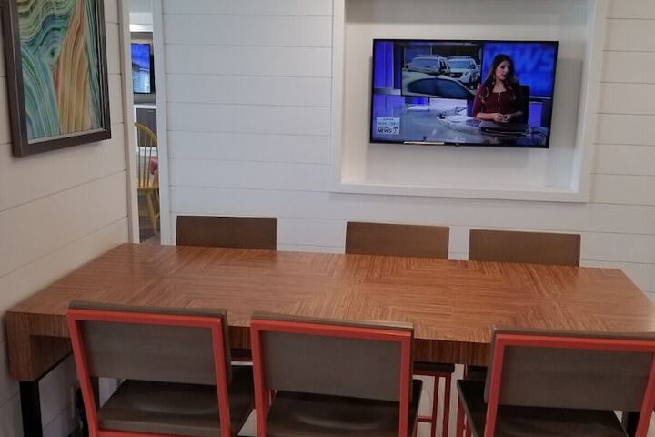 Breakfast area