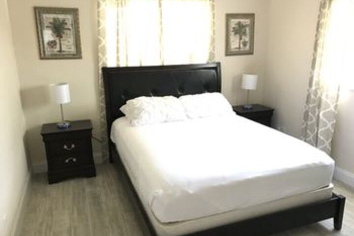 Room 11 of 34