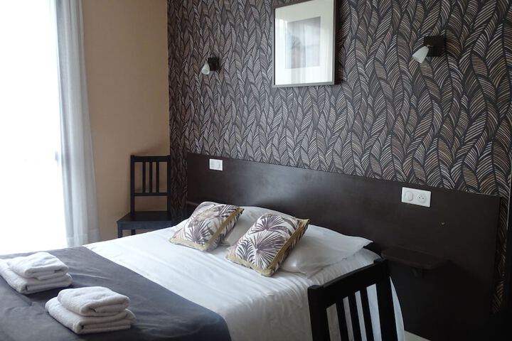 Room 18 of 76