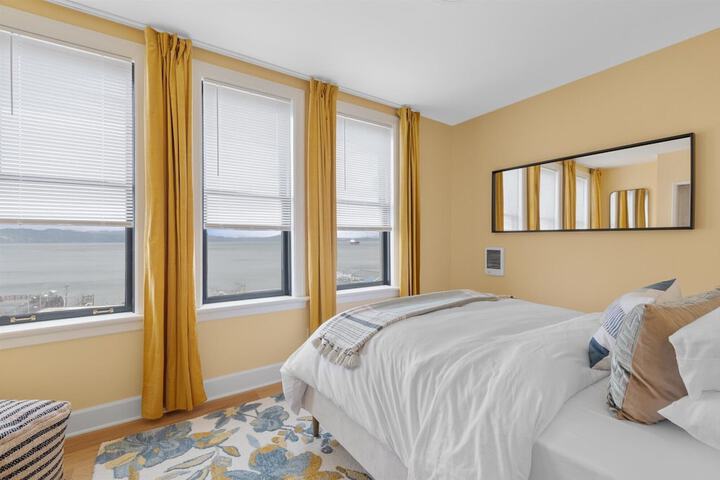 Room 54 of 172