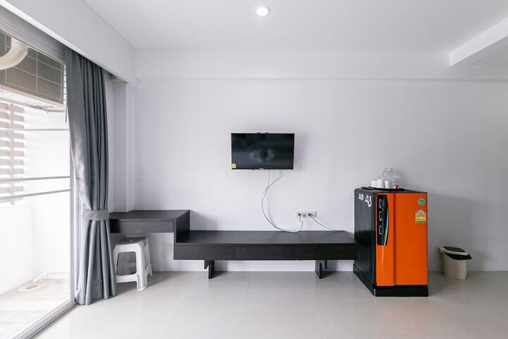 Room 26 of 94