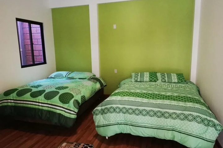 Room 5 of 11