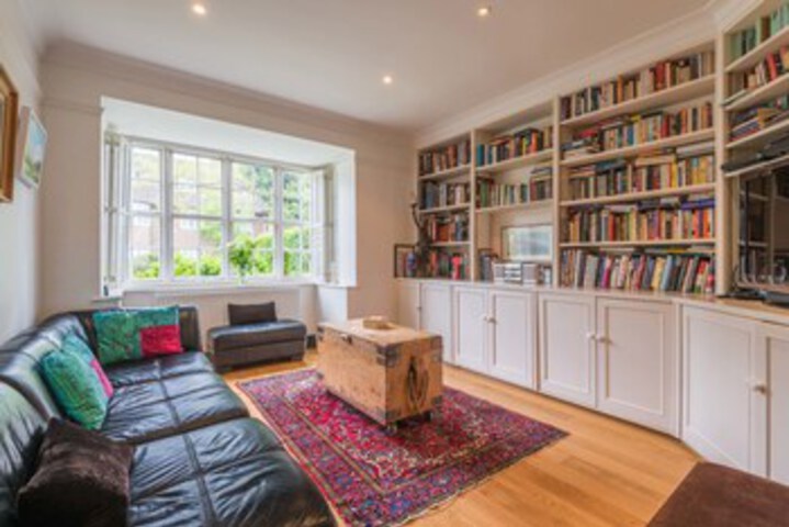 Charming Golders Green Home by Hampstead Heath